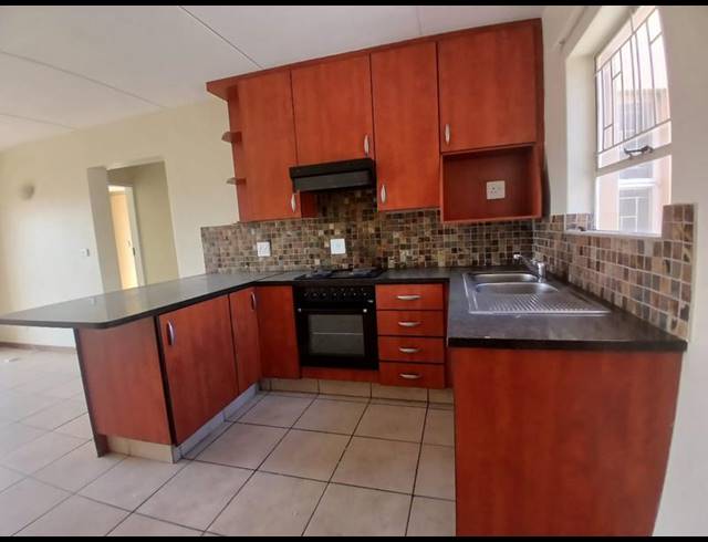 2 BEDROOM PROPERTY TO RENT IN VORNA VALLEY